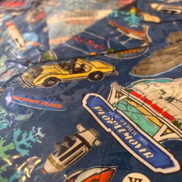 New in Packaging Disney Parks Tomorrowland Inspired Tahiti Gil Adult Aloha Shirt - Picture 2 of 3